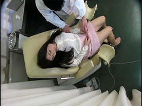 産婦人科 変態医師の肛門科診療 麻酔レ○プ 昏睡状態で寝バック中出し 盗撮映像ベスト4時間 30人　サンプル画像05